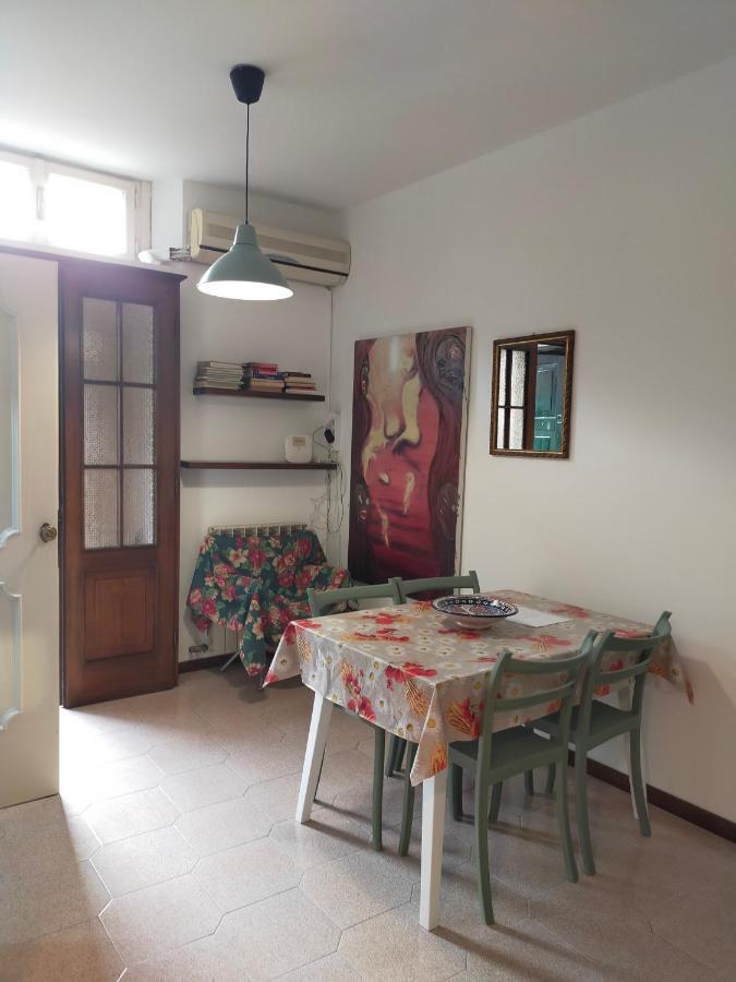 Central Guesthouse Cir 015146-Cni-01484 ミラノ エクステリア 写真