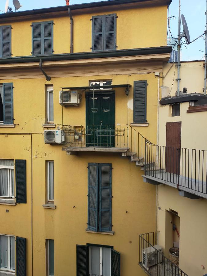 Central Guesthouse Cir 015146-Cni-01484 ミラノ エクステリア 写真