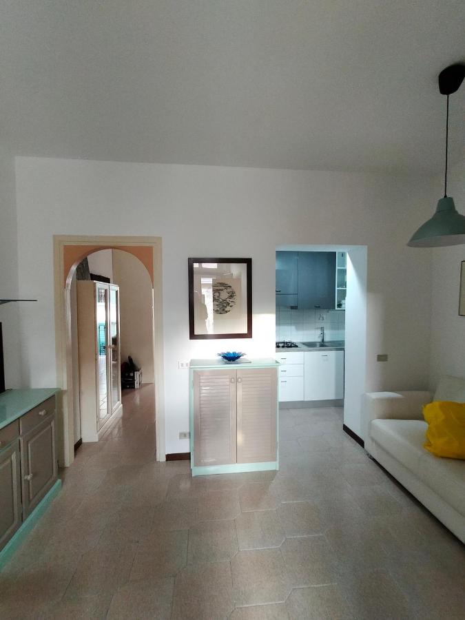 Central Guesthouse Cir 015146-Cni-01484 ミラノ エクステリア 写真